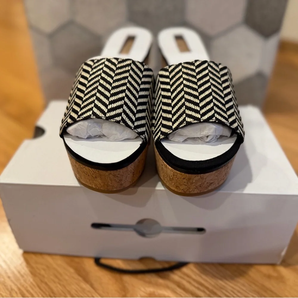 ALDO Black and Cream Chevron Wedges